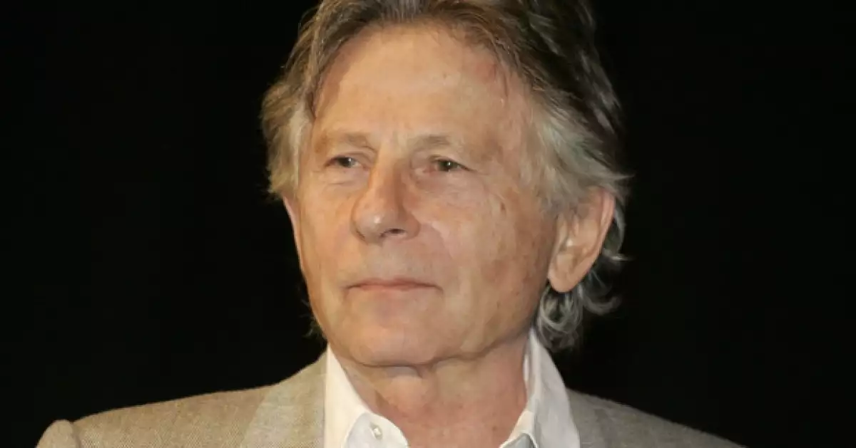 El cineasta y su esposa están demandando a cuatro publicaciones francesas, dos periódicos y dos revistas, por un total de unos 150 mil euros (217,215 dólares).