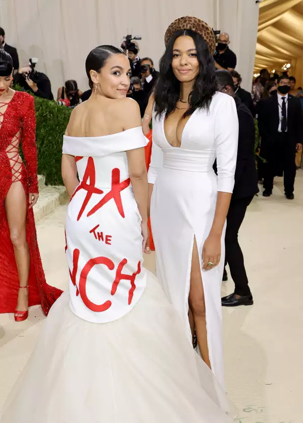 Alexandria-Ocasio-Cortez-Met-Gala
