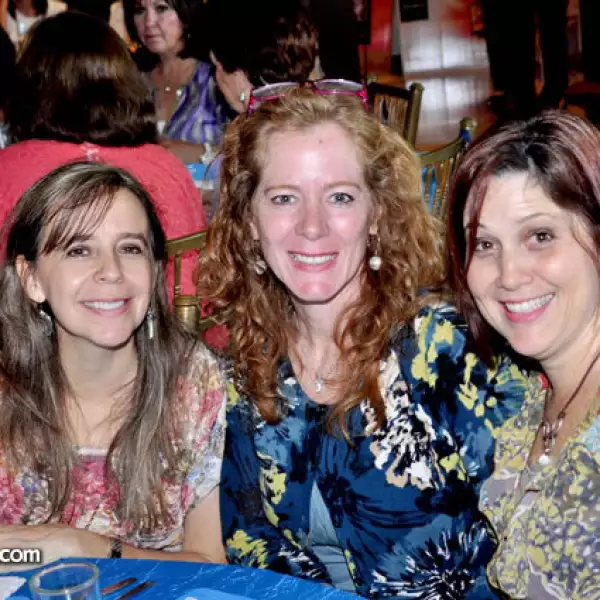 Cristina Lara, Gloria de Garza y Mónica Dillon