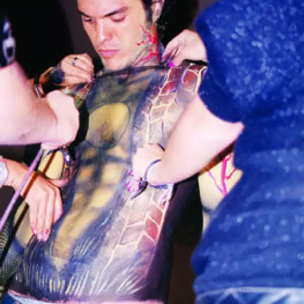 Body painting de Kuno Becker