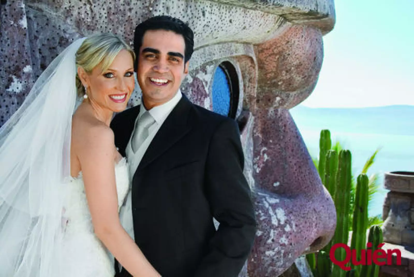 Sofía Covarrubias, Sergio Ayuzo