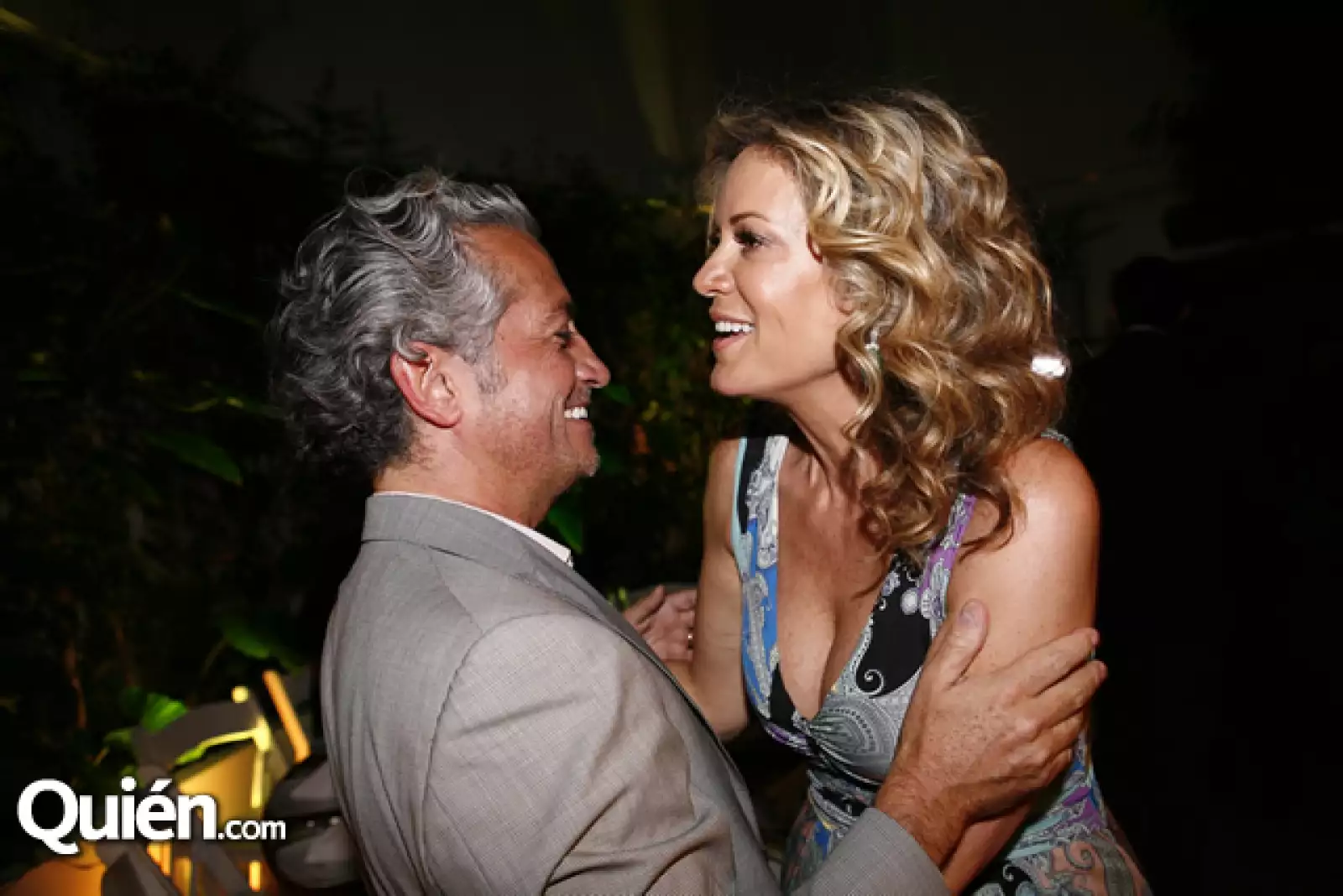 Arturo Velazco,Rebecca de Alba