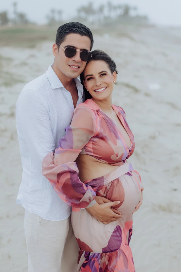Gina Holguín y Andrés Vaca están listos para ser papás de Ian, su primer hijo