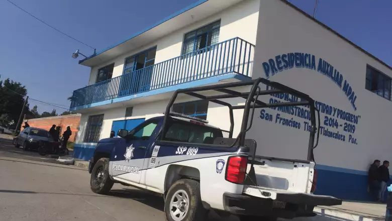 Así se unió un pueblo contra ladrones de gasolina.