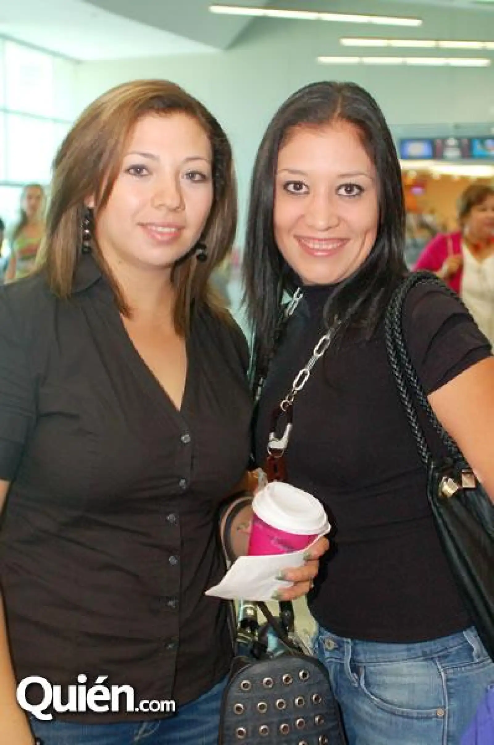 Evelyn Olivares y Samantha Cardozo