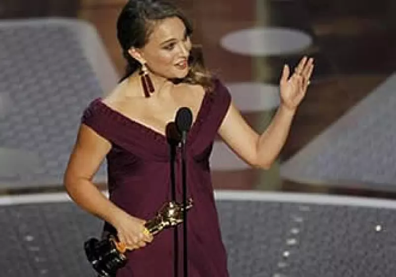 Portman ganó en la más reciente entrega del Oscar dentro de la categoría de mejor actriz. (Foto: Reuters)