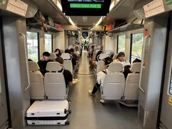 Tren-al-AIFA-mueve-mas-vecinos-que-viajeros-rumbo-al-aeropuerto 