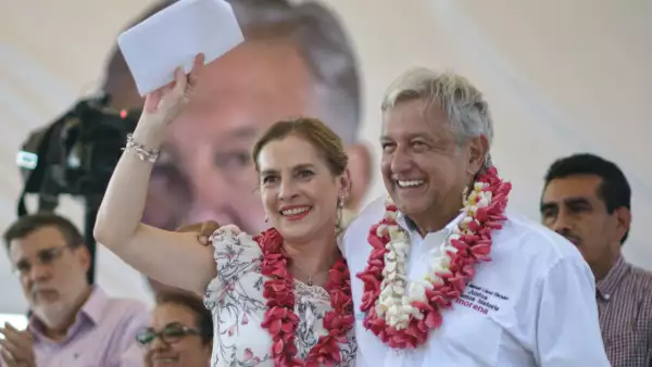 Pareja en campaña