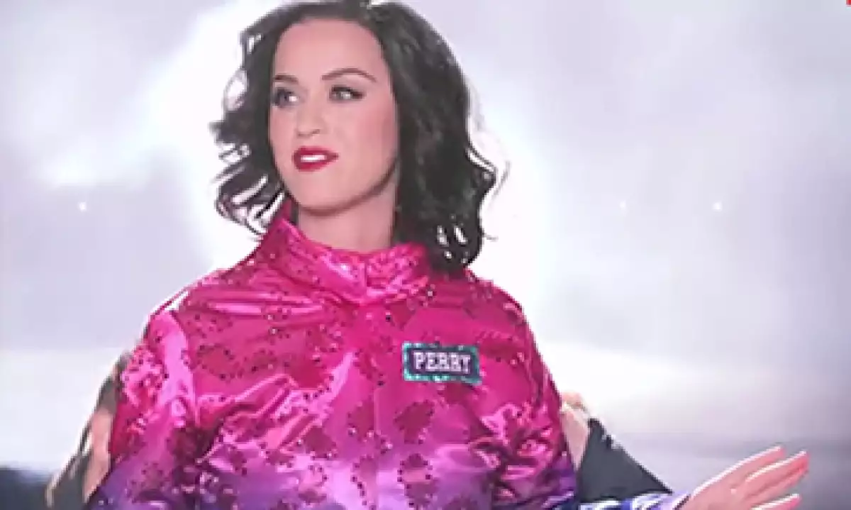 Katy Perry se suma a la lista de otros solistas que han pisado el escenario del Super Bowl. (Foto: tomada de YouTube/Pepsi )