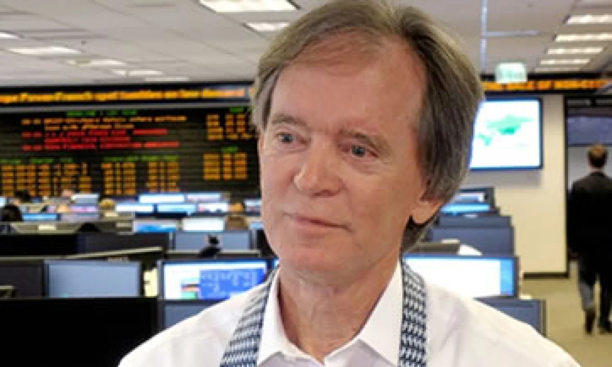 Bill Gross señaló en su carta mensual a los inversionistas que no deberían entrar en pánico por el anuncio de la Fed. (Foto: Cortesía de CNNMoney)