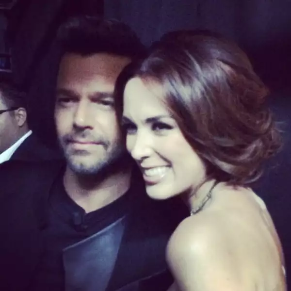 Jacky Bracamontes en la presentadora del concurso de voces mexicanas, por lo que mostró su admiración por uno de los coaches favoritos.