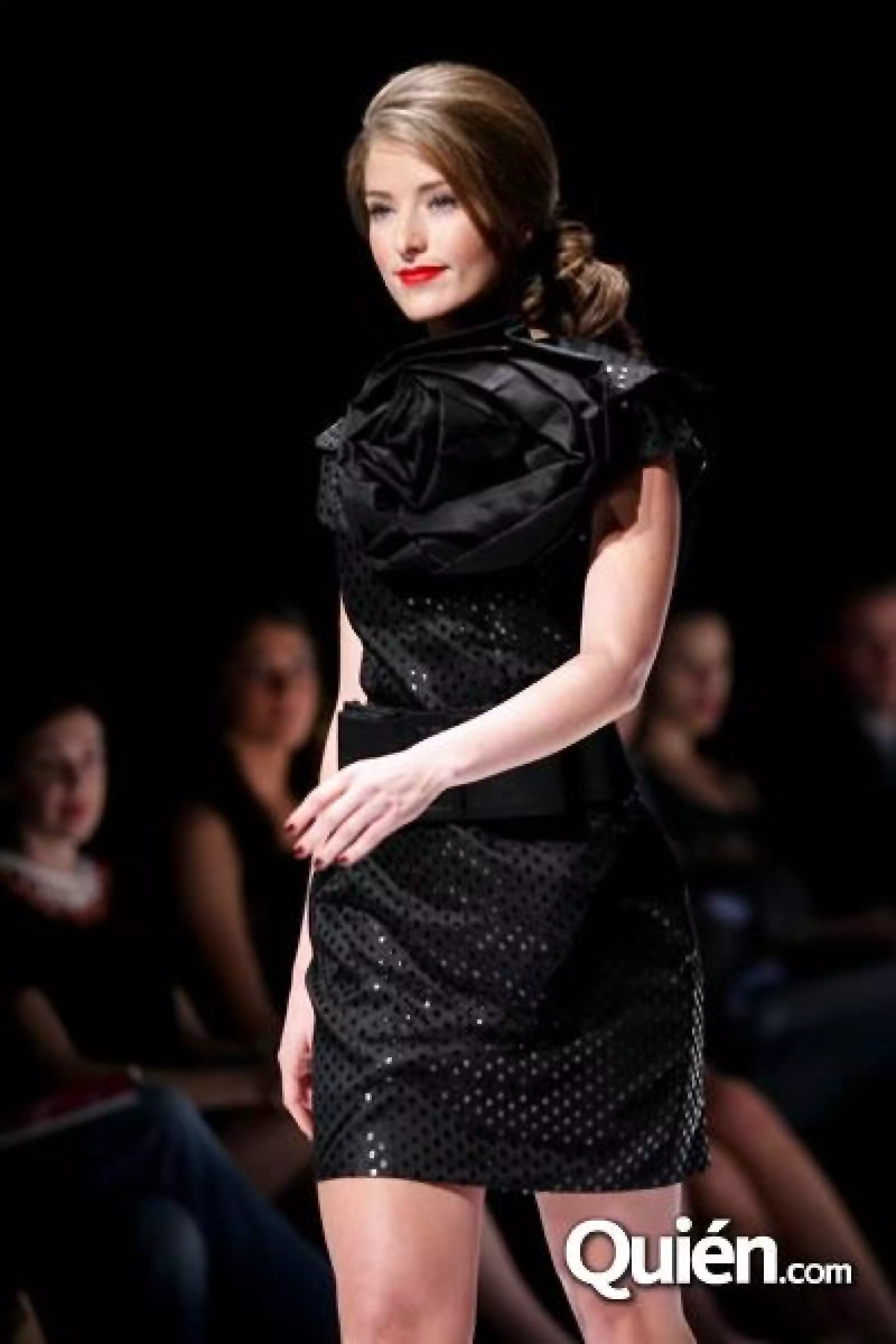 Pasarela Elle Vianet Covarrubias