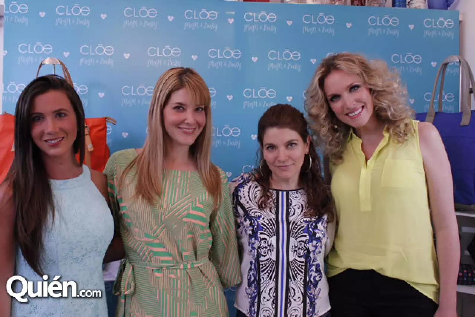 Zel Olle,Tania Riquenes,Alpha Acosta,Liza Echeverría