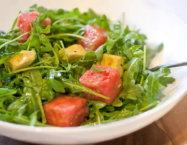 Los flexitarianos son flexibles, y basan su dieta en comer muchas verduras y pocas carnes.