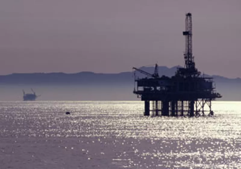 Las empresas petroleras buscan contratos competitivos para invertir en sectores petroleros específicos. (Foto: Photos to go)