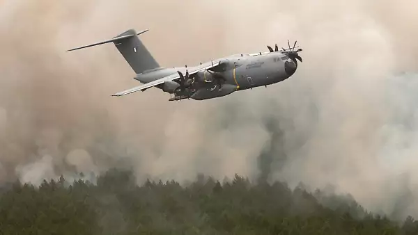 FRANCE-FIRE-WEATHER-CLIMATE-FIREFIGHTERS-ARMAMENT