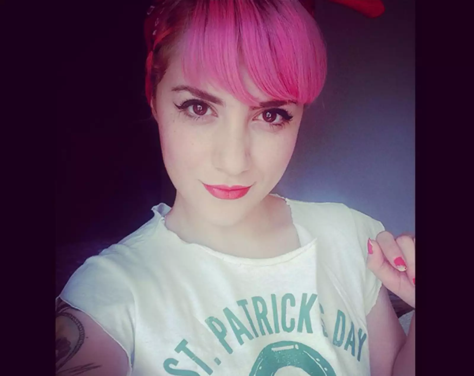 Para Andy Velázquez (@AndyVelazquezMx), una de las pin ups mexicanas más reconocidas en el país, hay algunos elementos claves para definir a una pin up: actitud, buen gusto, clase, atuendo y peinad...