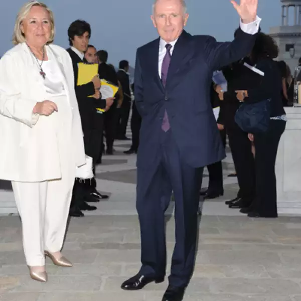 Maryvonne Pinault y François-Henri Pinault.