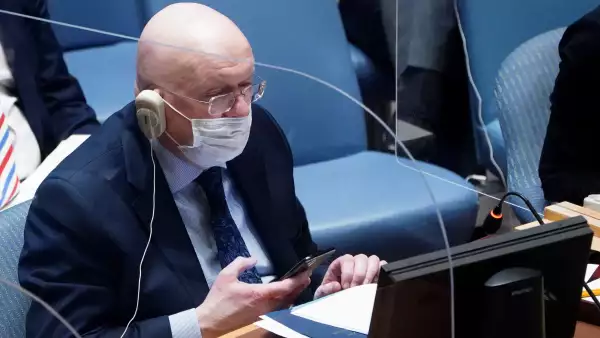 El embajador de Rusia, ante la ONU, Vasily Nebenzya en una sesión del Consejo de Seguridad de Naciones Unidas. 