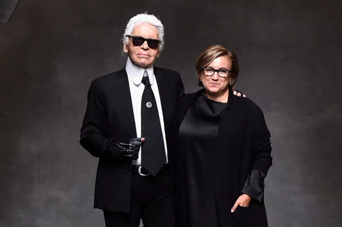 Karl Lagerfeld y Silvia Venturini