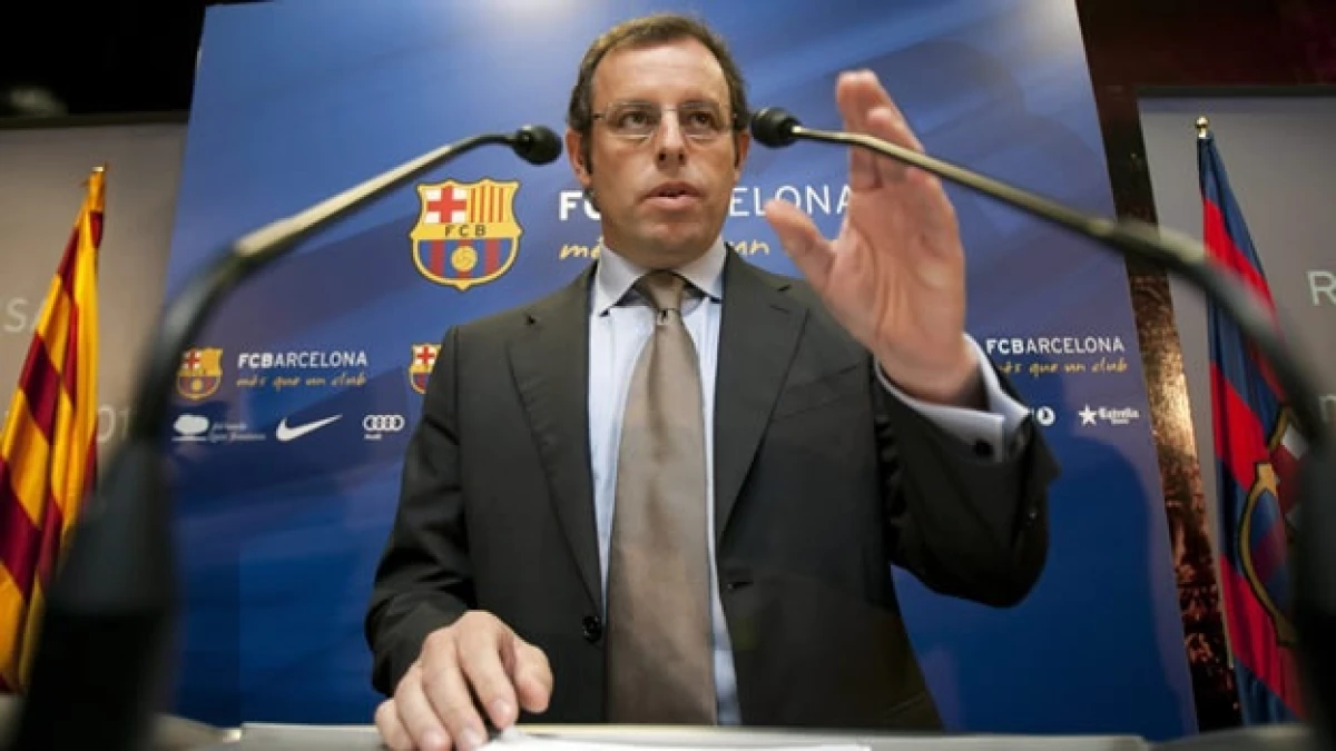 El presidente del club Barcelona en conferencia de prensa
