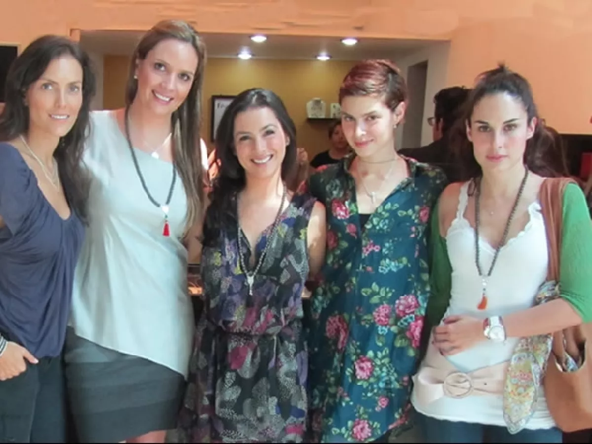 Claudia Lizaldi con sus embajadoras: Ana Gaby Peralta, Fernanda Aragonés y Ana Serradilla