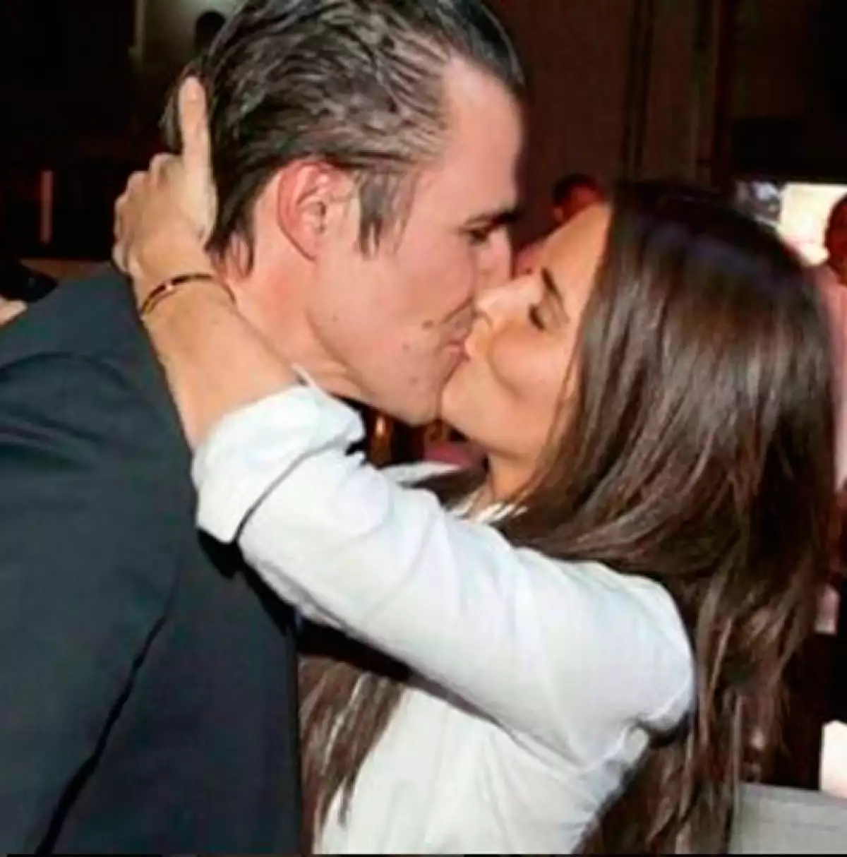 Con esta imagen, Claudia Álvarez celebró que su vda esta llena de amor al lado de Billy Rovzar, su futuro esposo.