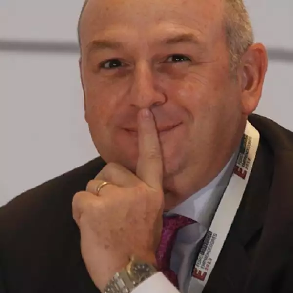 “Hay que ser muy terco” recomendó el empresario en su participación en la primera mesa ‘Cómo emprender sin morir en el intento’.