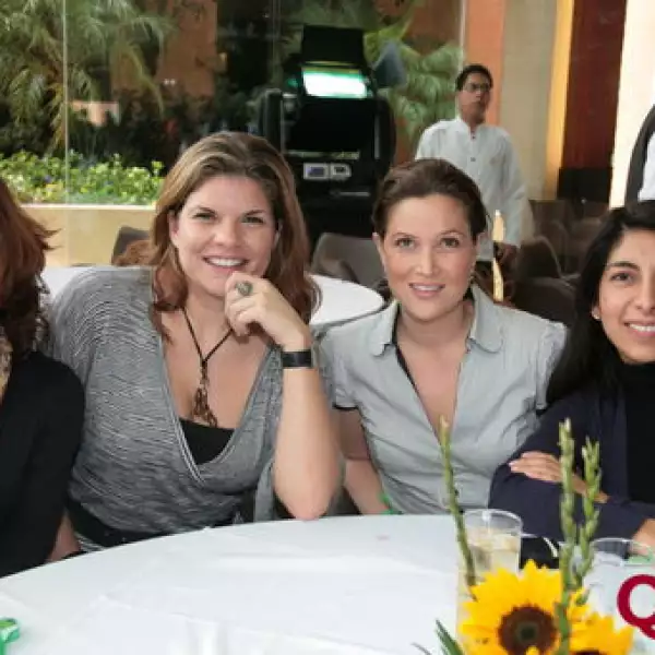Luz de León, Adriana Quintero, Sonia Perez del Villar, Veronica Camarillo