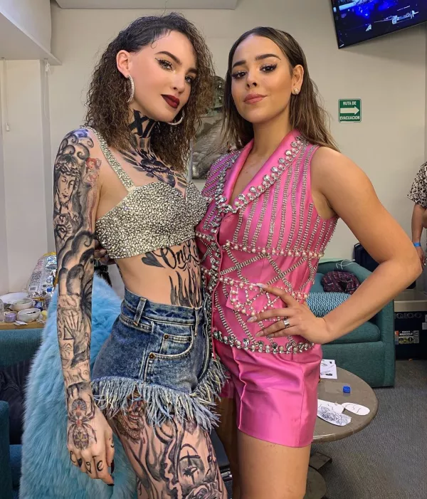 Belinda y Danna Paola.