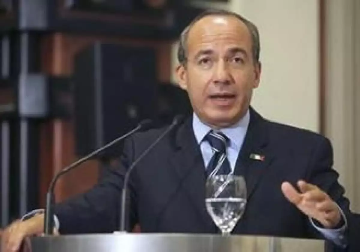 El mandatario mexicano, Felipe Calderón, realiza una visita por Uruguay y otros países de Sudamérica. (Foto: Reuters)