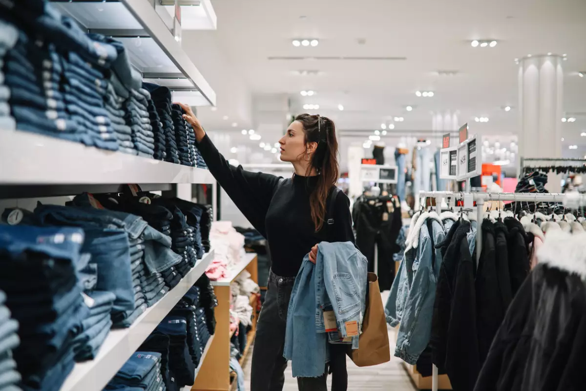 ¿Por qué los outlets son más baratos? Este es el secreto 