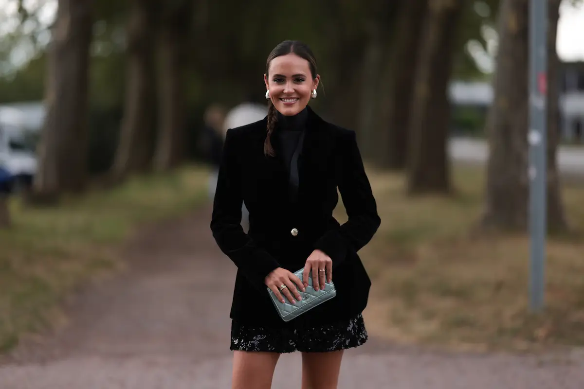 Street Style At Riani Cruise 2023 In Duesseldorf