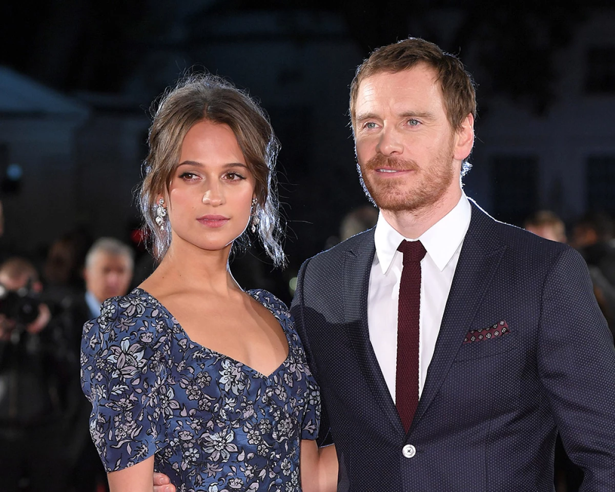 Alicia Vikander y Michael Fassbender