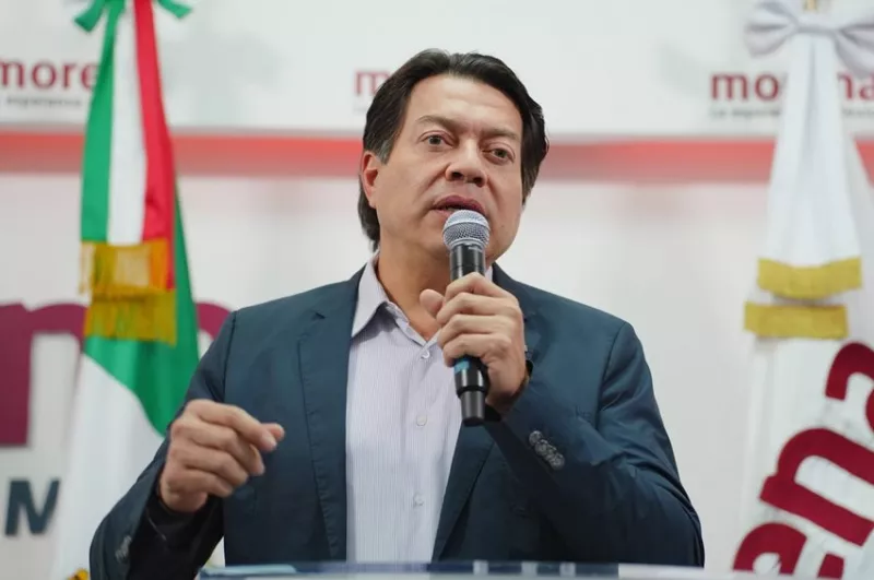 mario delgado marea rosa.jpg