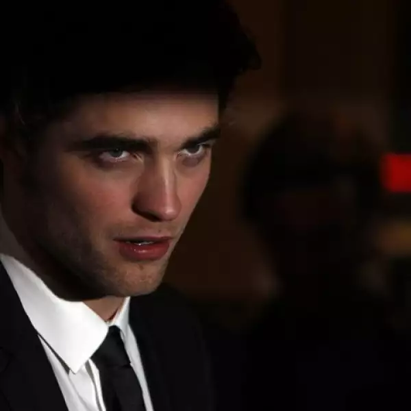 Durante la premiere de Crepúsculo en Londres, diciembre 2008.