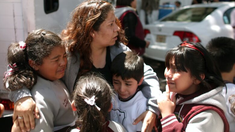 A través del servicio telefónico 072 se pueden hacer reportes de daños en edificios de la Ciudad de México.