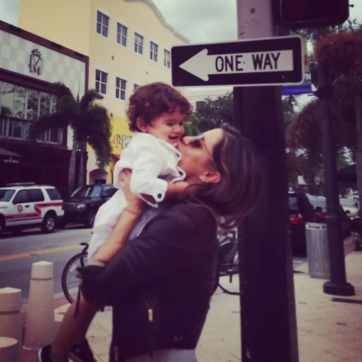 Lola Ponce disfruta su etapa de mamá al lado de Aarón Díaz.