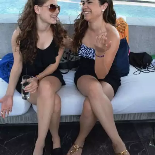 Denisse Rosiles y Diana Velasco