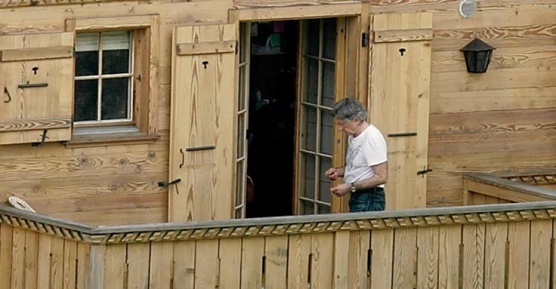 El cineasta expuso su postura contra la extradición en una revista en línea dirigida por uno de sus incondicionales, el filósofo francés Bernard-Henri Levy.