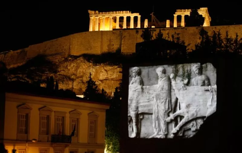 El nuevo Museo del Acrópolis abrió sus puertas para recordar los años en que El Partenón fue erigido en la época más gloriosa de Atenas, del 447 l 432 a.C., en honor de Atenea, la patrona de la ciudad