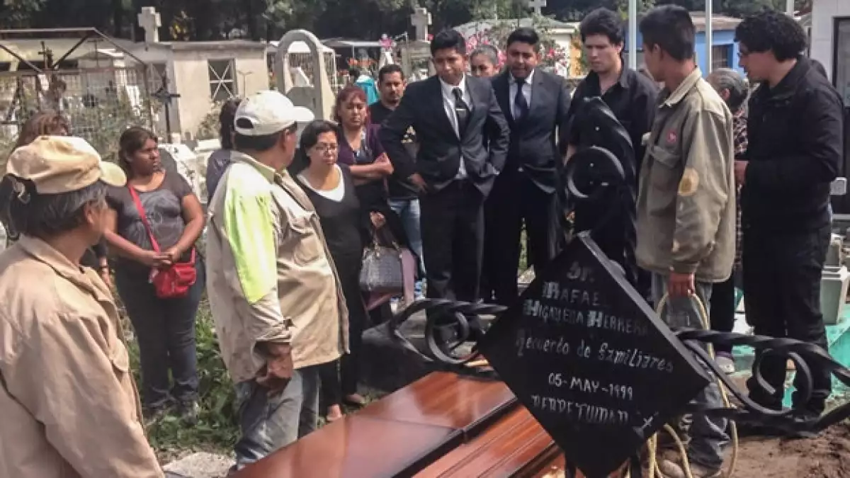 Los hermanos Rey David y José Abraham Copado Molina, fueron velados este jueves en un panteón del Distrito Federal