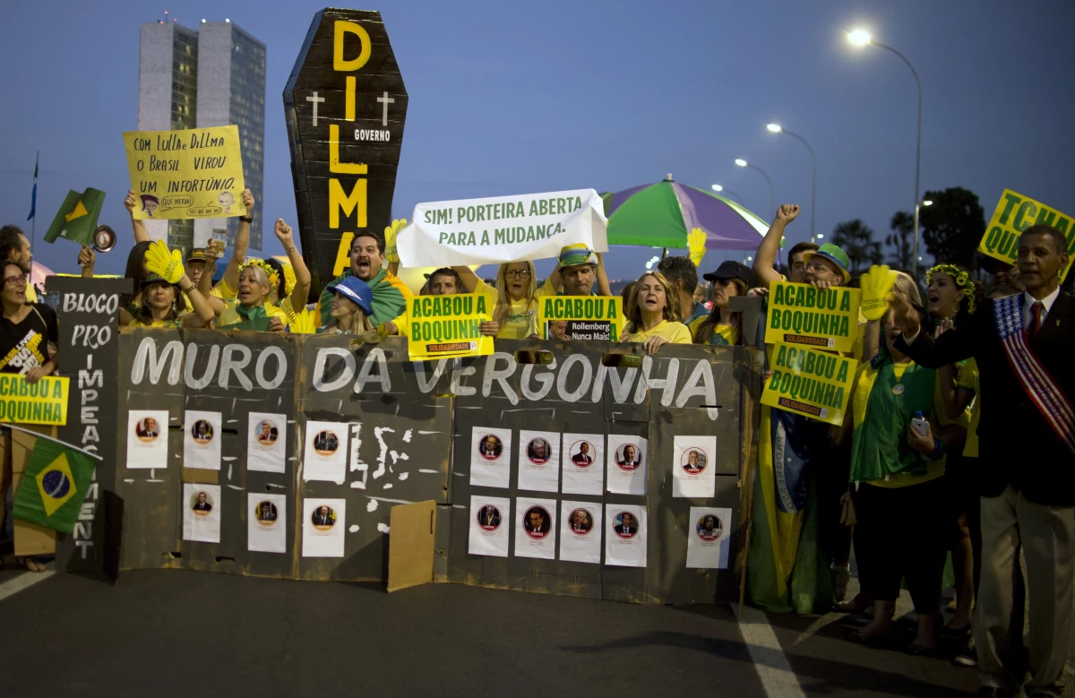 La mandataria brasileña Dilma Rousseff ha sido acusada de un caso de corrupción que habría ocurrido cuando dirigía a la empresa Petrobras.