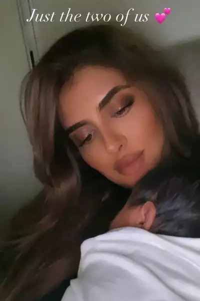 La princesa Sheikha Mahra de Dubai y su hija Mahra