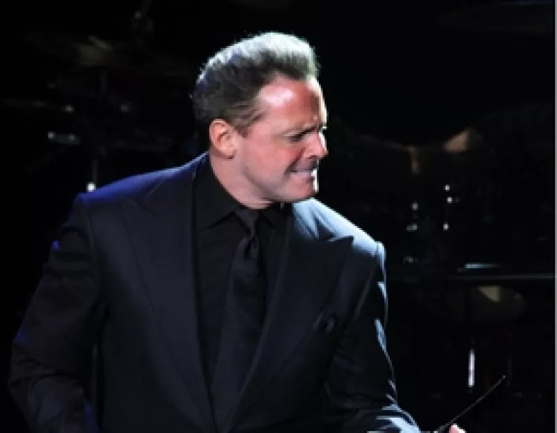 Una vez más “El Sol” se presentará en el exclusivo Coliseo del hotel Caesars Palace de dicha ciudad para deleitar a sus fans en fechas patrióticas.