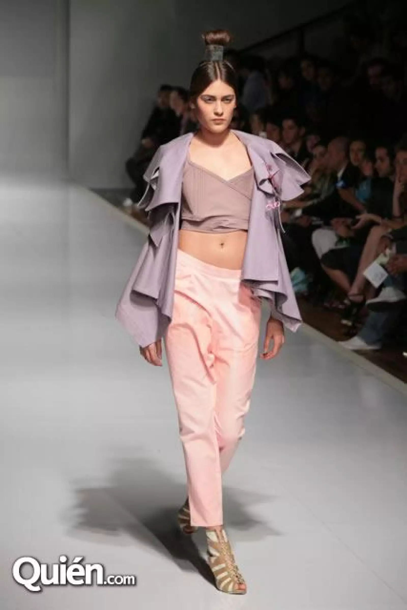 IDM Desfile Daniel Andrade