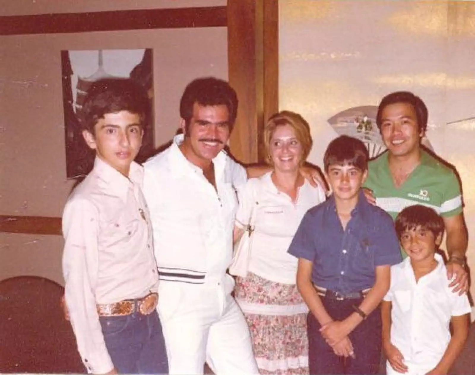 Una foto del ayer demuestra lo unida que es la familia Fernández.