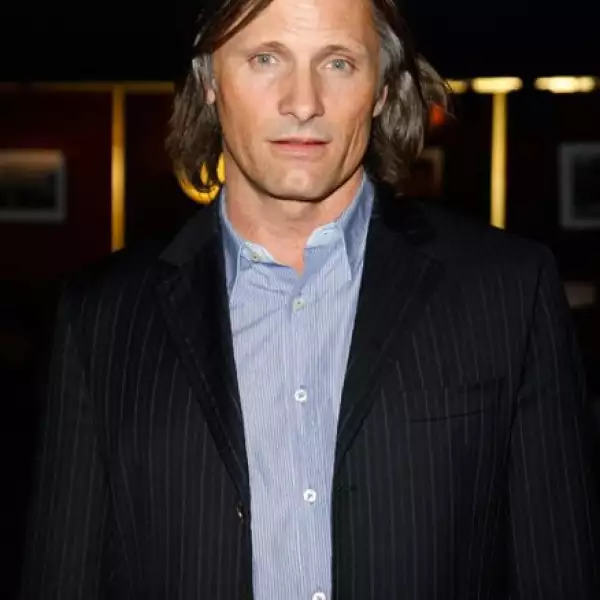 La simpatía, la sencillez y la personalidad de Viggo Mortensen, de 51 años, le han otorgado una posición entre los galanes maduros favoritos de Hollywood.