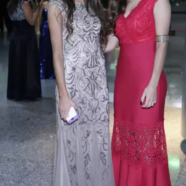 Isabela Roldan y María García