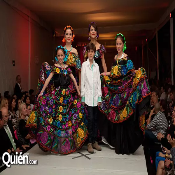 Desfile Tres Generaciones Map